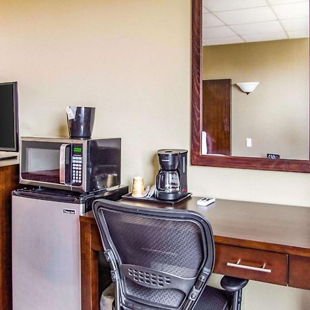 Econo Lodge Newport Zewnętrze zdjęcie