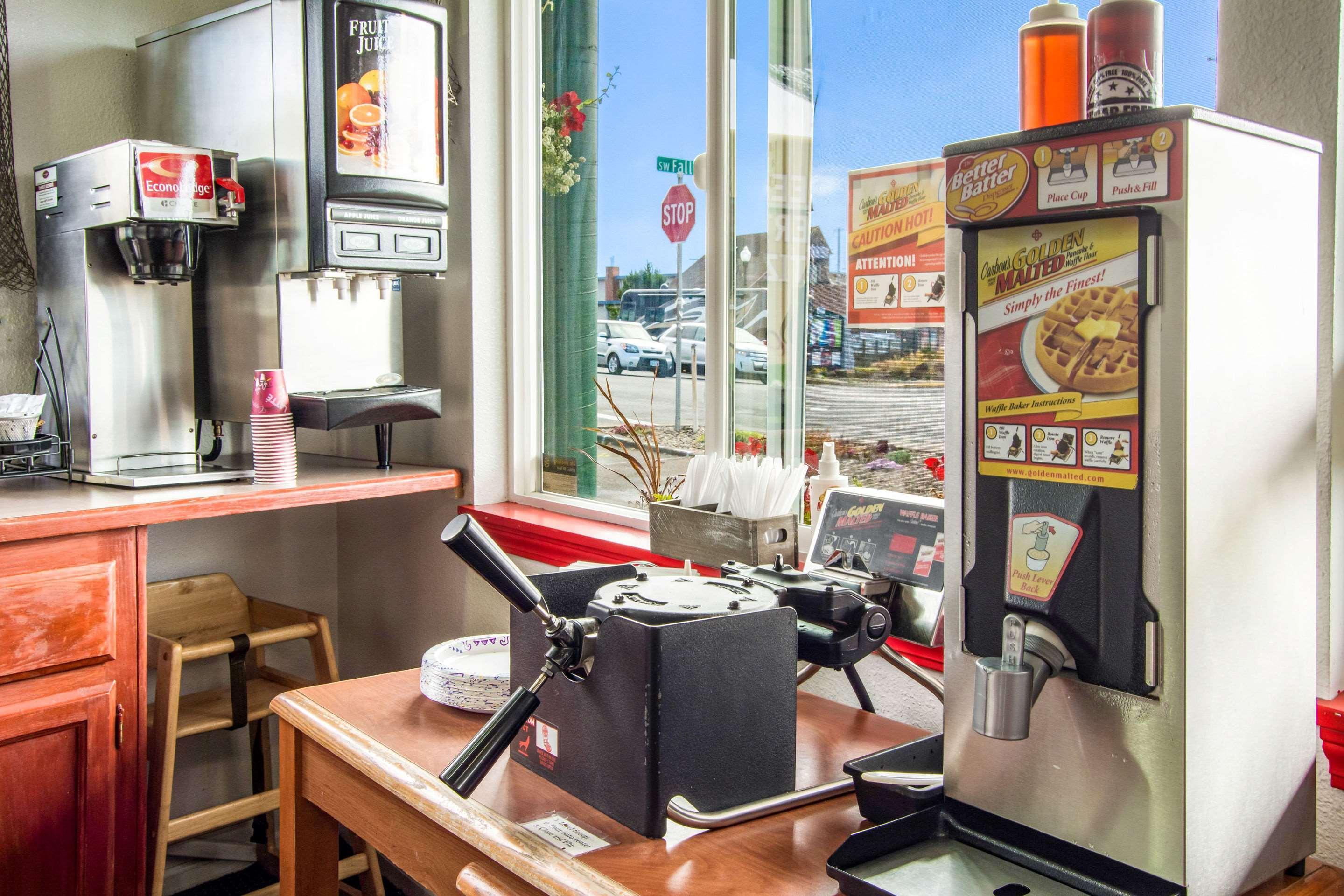 Econo Lodge Newport Zewnętrze zdjęcie