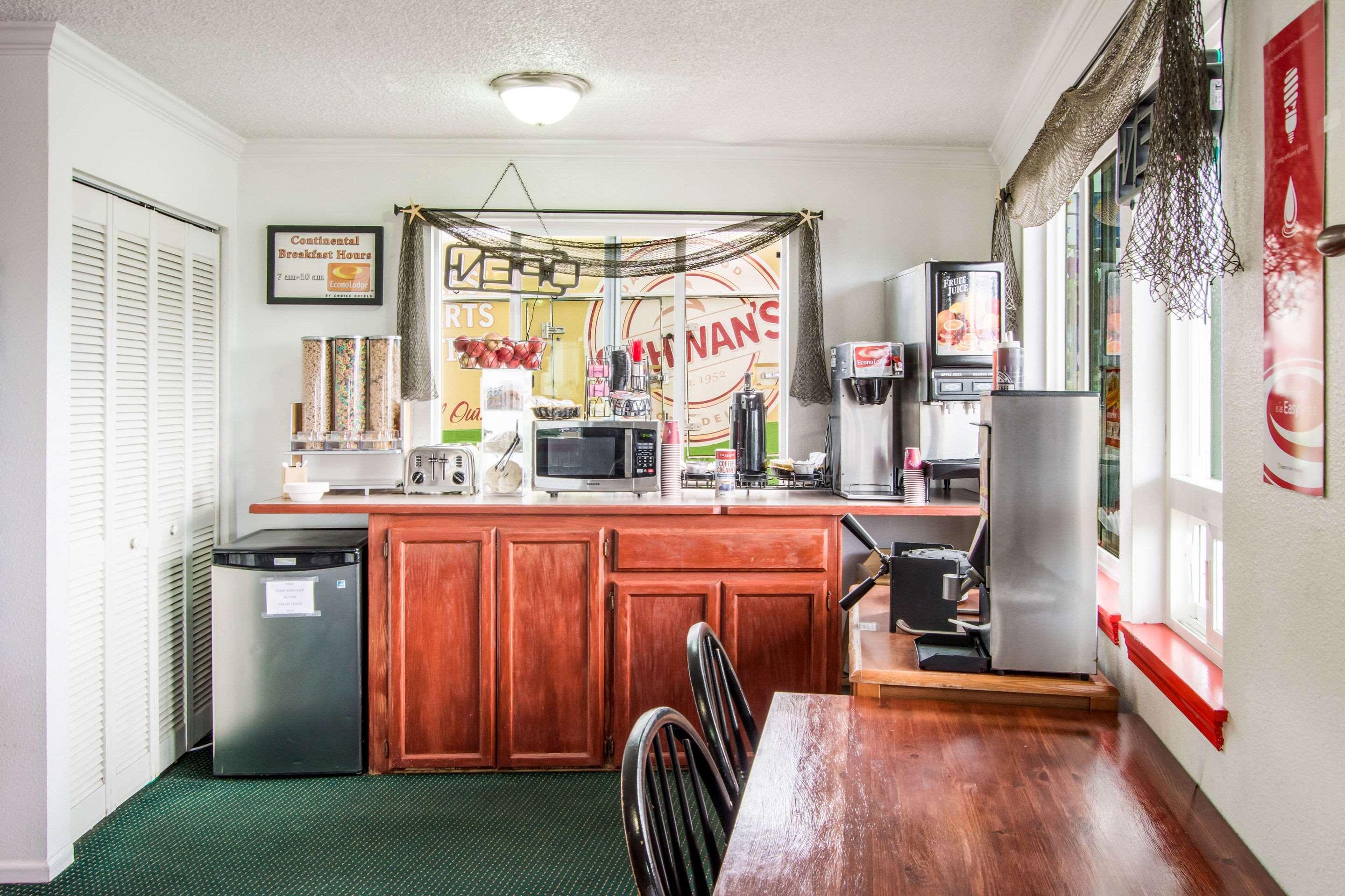 Econo Lodge Newport Zewnętrze zdjęcie