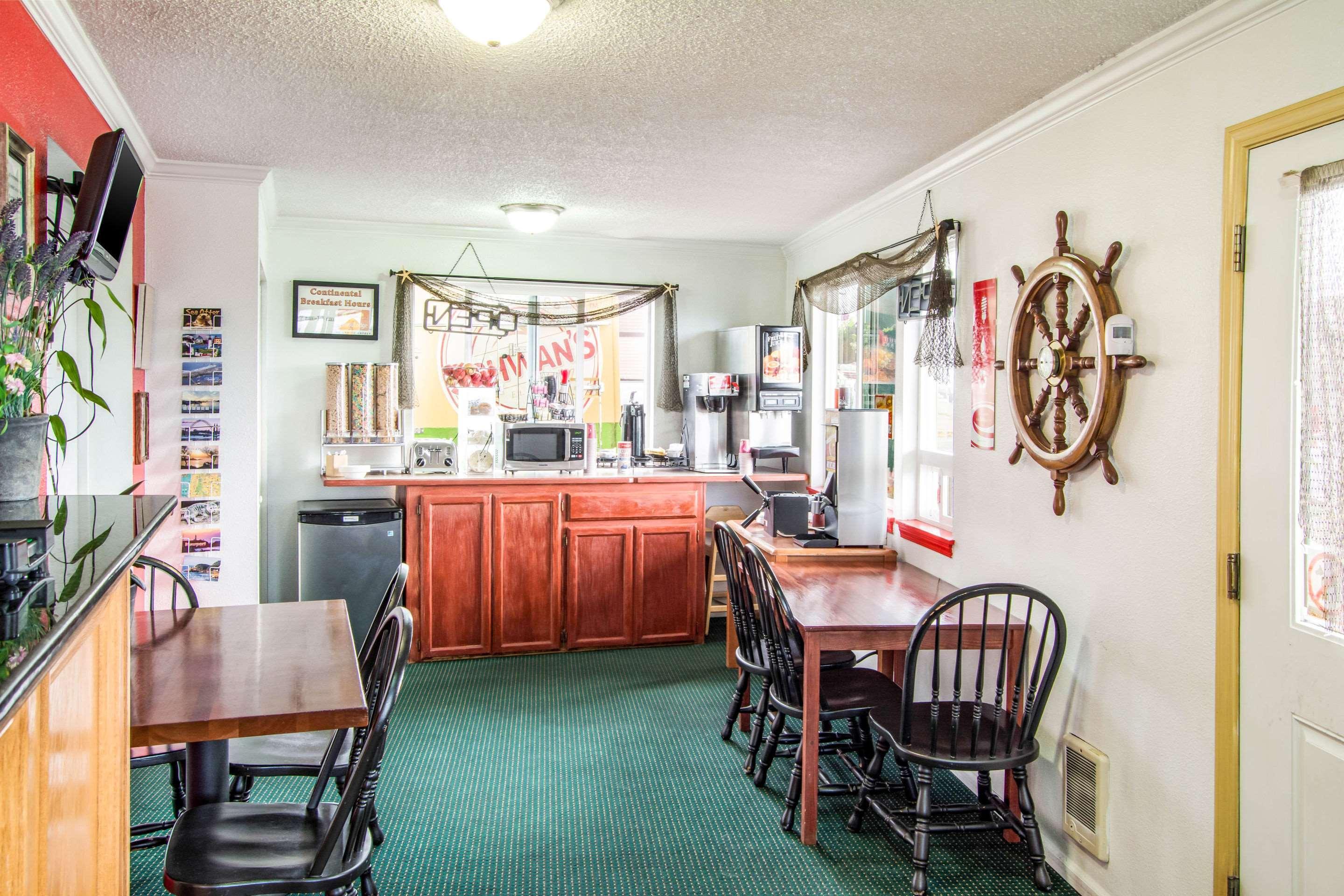 Econo Lodge Newport Zewnętrze zdjęcie