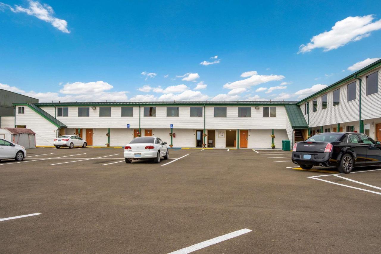 Econo Lodge Newport Zewnętrze zdjęcie