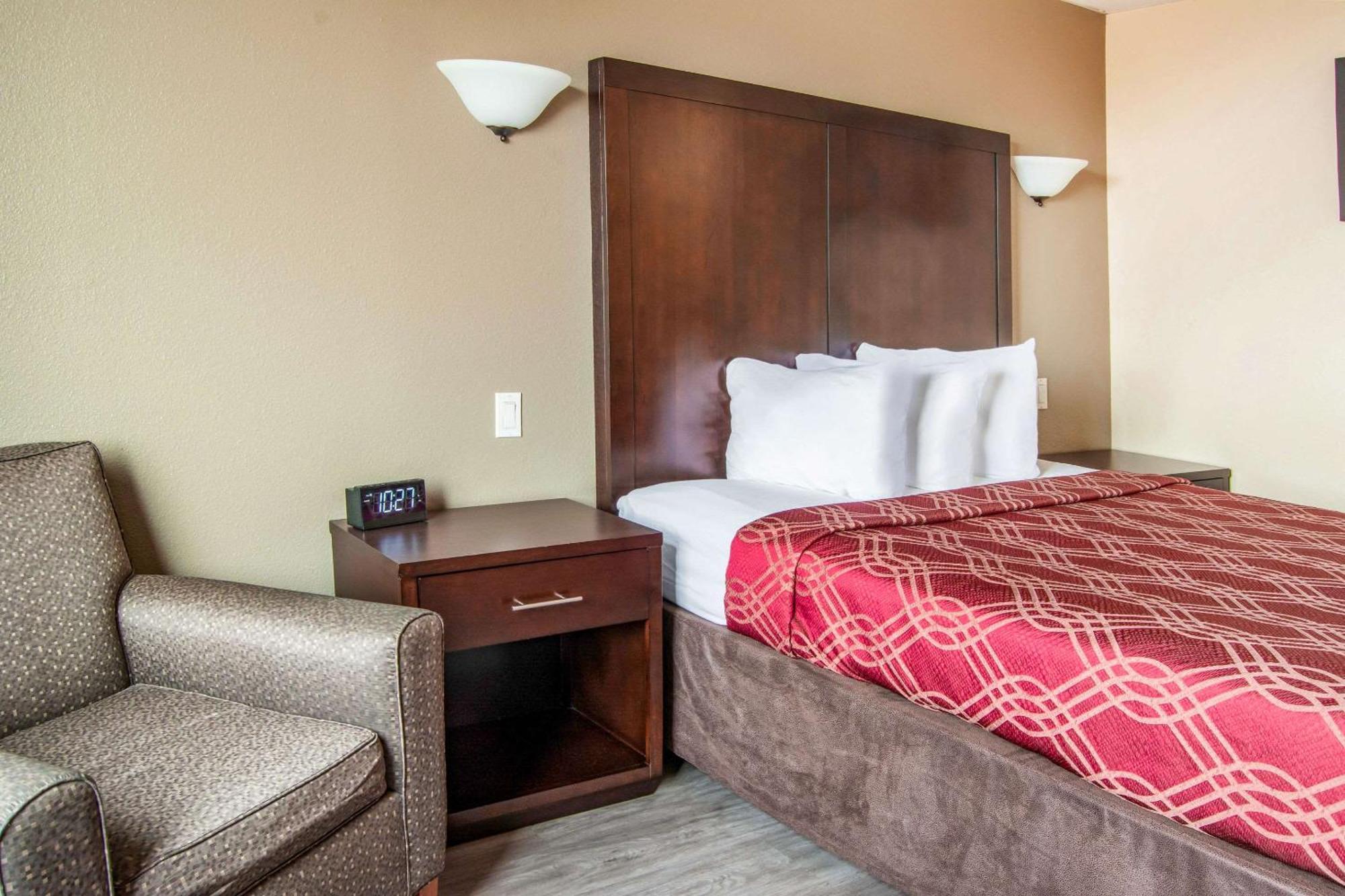 Econo Lodge Newport Zewnętrze zdjęcie