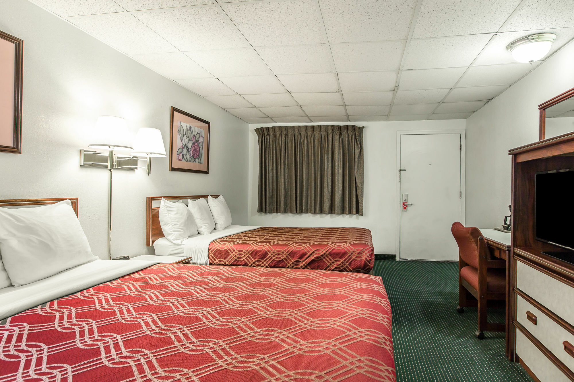 Econo Lodge Newport Zewnętrze zdjęcie