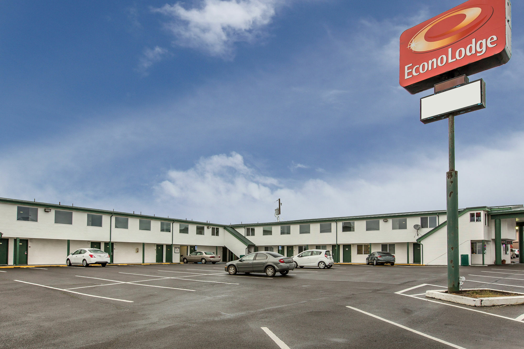 Econo Lodge Newport Zewnętrze zdjęcie